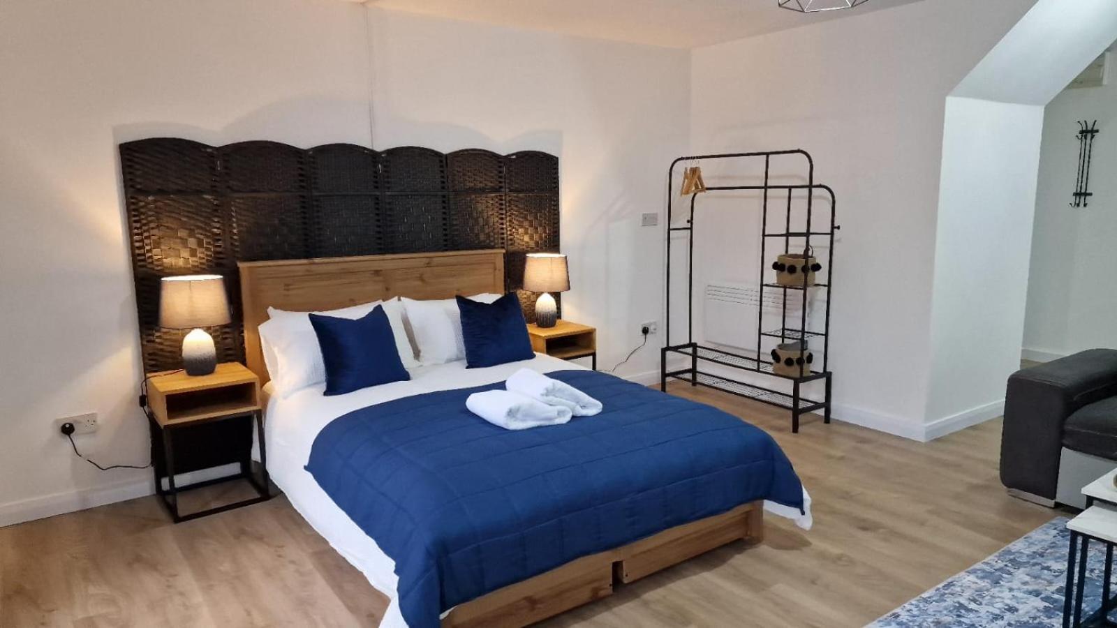 Studio Bleu Birmingham Luaran gambar