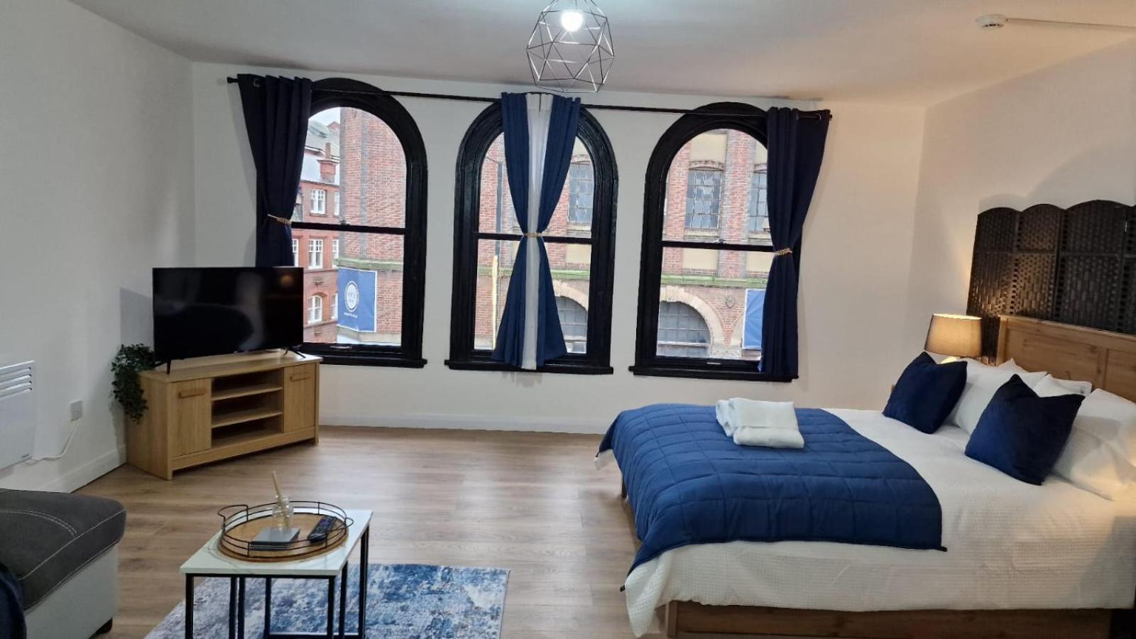 Studio Bleu Birmingham Luaran gambar